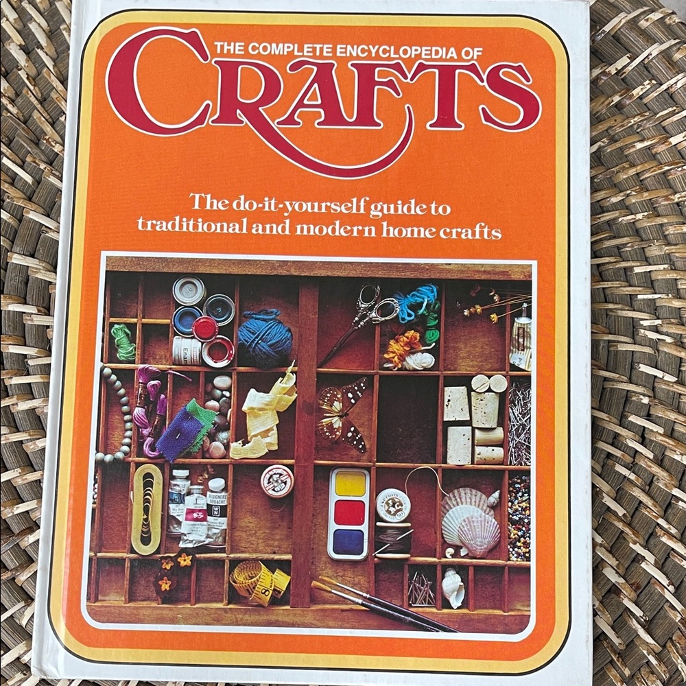 The Complete Encyclopedia of Crafts - Orange Cover